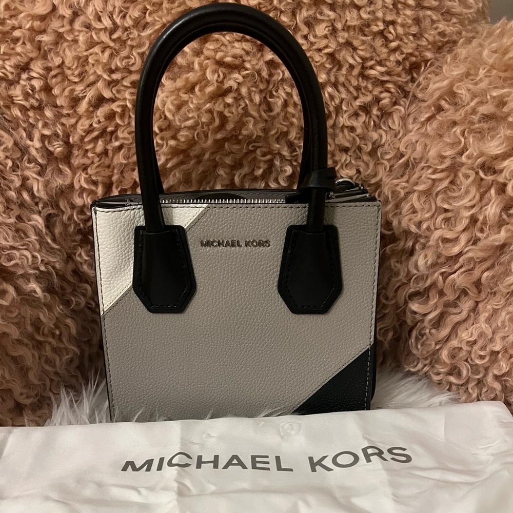 Michael Kors Mercer crossbody